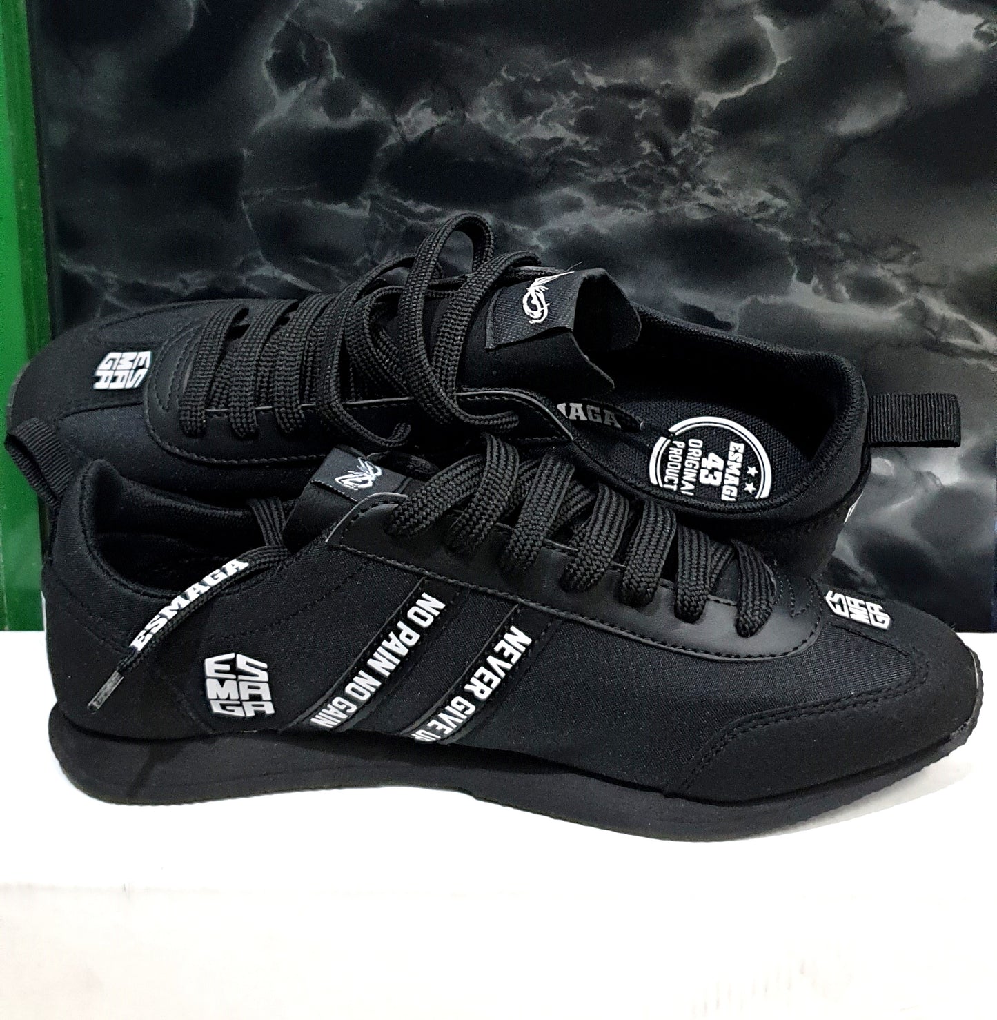 GYM Sneakers - Black