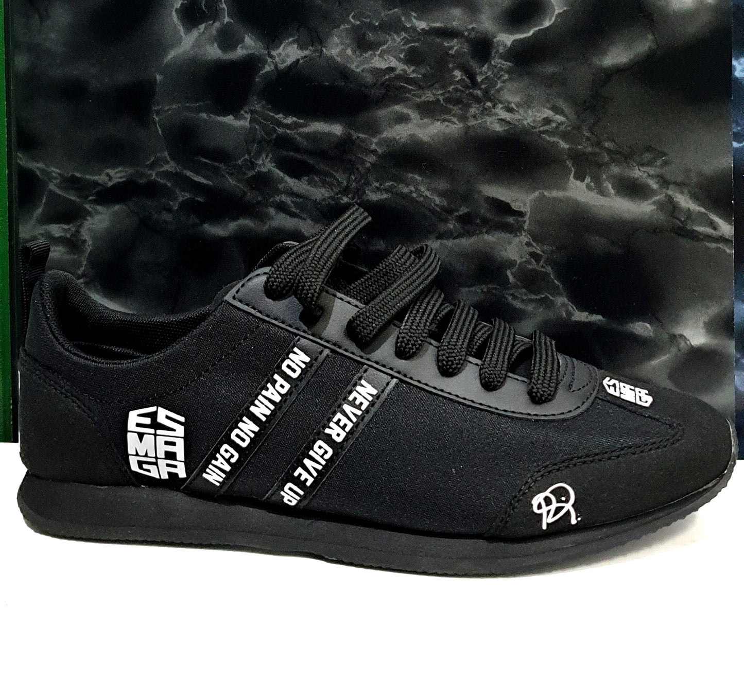 GYM Sneakers - Black